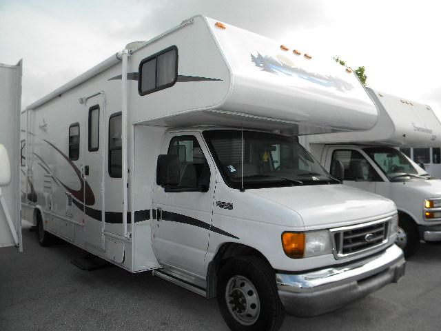 Used 2004 Forest River Sunseeker 3100SS Class C For Sale